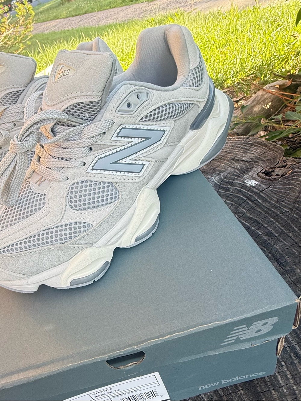 New Balance 9060 Women Sneakers shoes size 6.5